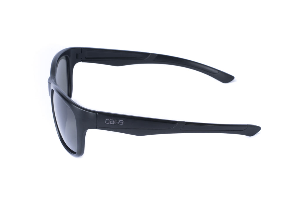 cab9-eyewear-the-edge-smoke-side-view