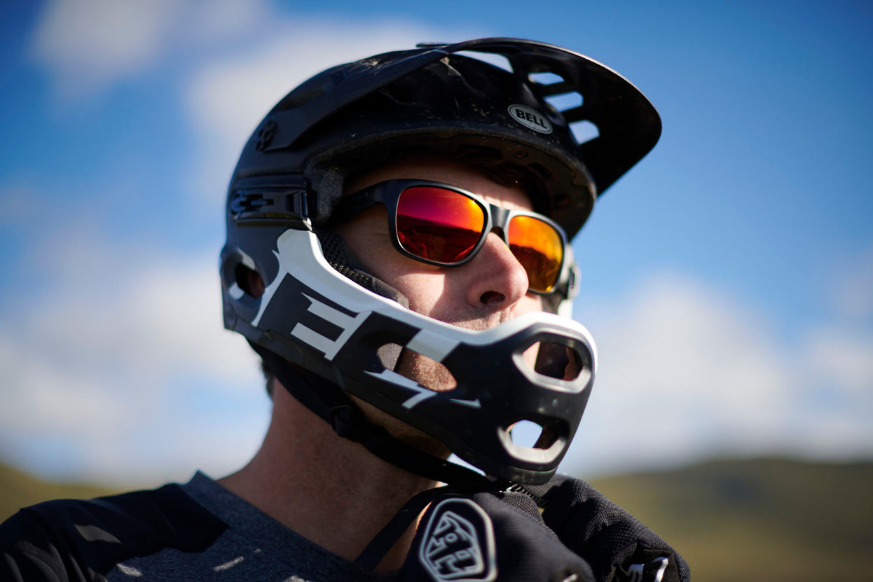 cab9-eyewear-the-edge-red-mtb-rider